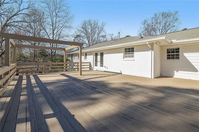 295 Oakland Drive, Gainesville, GA 30501