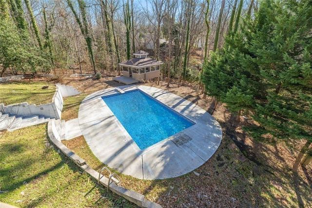 295 Oakland Drive, Gainesville, GA 30501