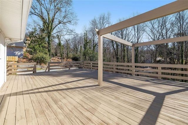 295 Oakland Drive, Gainesville, GA 30501