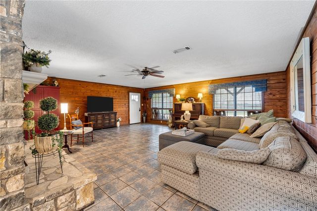 290 Odle Lane, Valley Mills, TX 76689