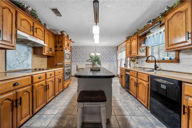 290 Odle Lane, Valley Mills, TX 76689