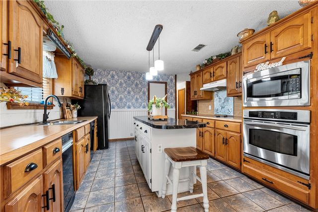 290 Odle Lane, Valley Mills, TX 76689