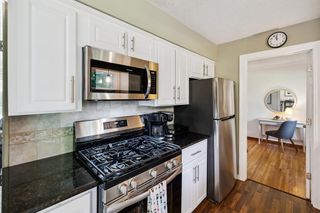 1182 Autumn Street, Roseville, MN 55113