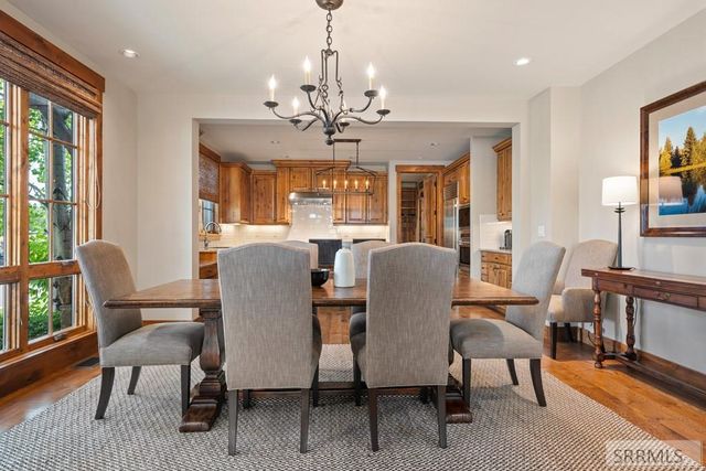 565 Woodland Star Dr, Driggs, ID 83422