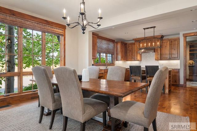 565 Woodland Star Dr, Driggs, ID 83422