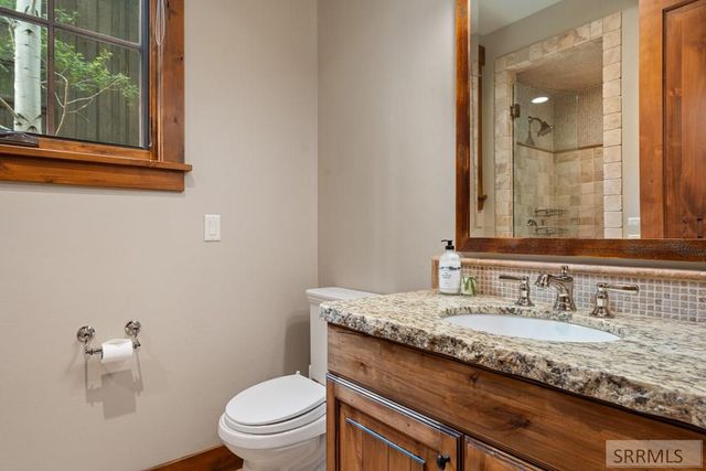 565 Woodland Star Dr, Driggs, ID 83422