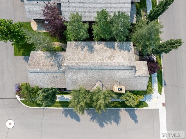 565 Woodland Star Dr, Driggs, ID 83422