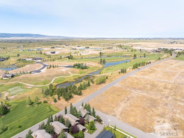 565 Woodland Star Dr, Driggs, ID 83422