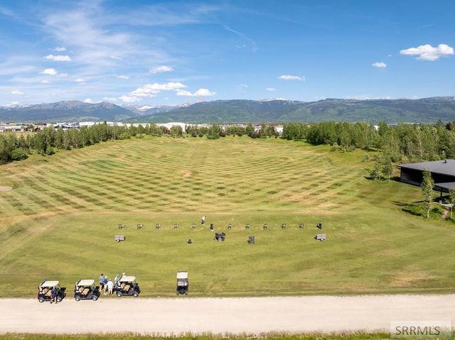 565 Woodland Star Dr, Driggs, ID 83422