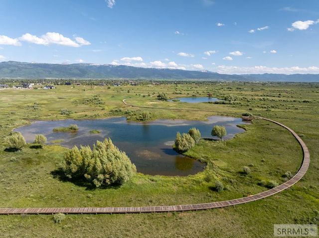 565 Woodland Star Dr, Driggs, ID 83422