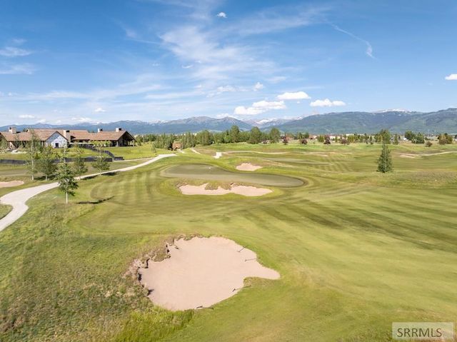 565 Woodland Star Dr, Driggs, ID 83422