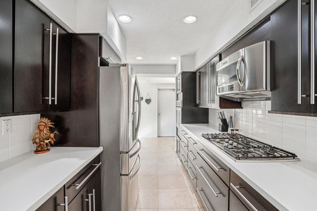 74645 Yucca Tree Drive, Palm Desert, CA 92260