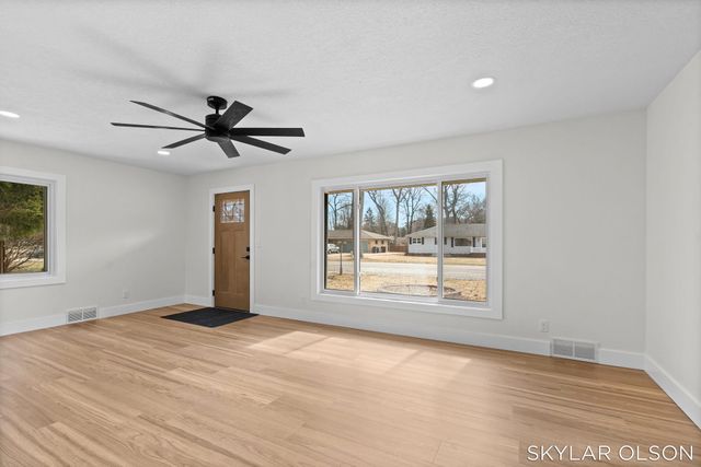 1924 Maryland Boulevard, Norton Shores City, MI 49441