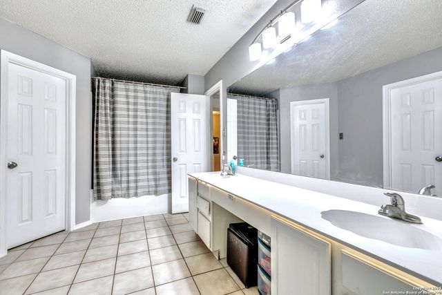 2106 Border Mill, San Antonio, TX 78230