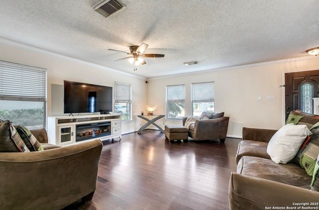 2106 Border Mill, San Antonio, TX 78230