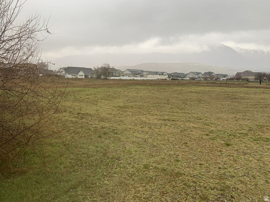 Image 13 of property listing at 2898 W NORTH PLAIN CITY RD, Plain City, UT 84404