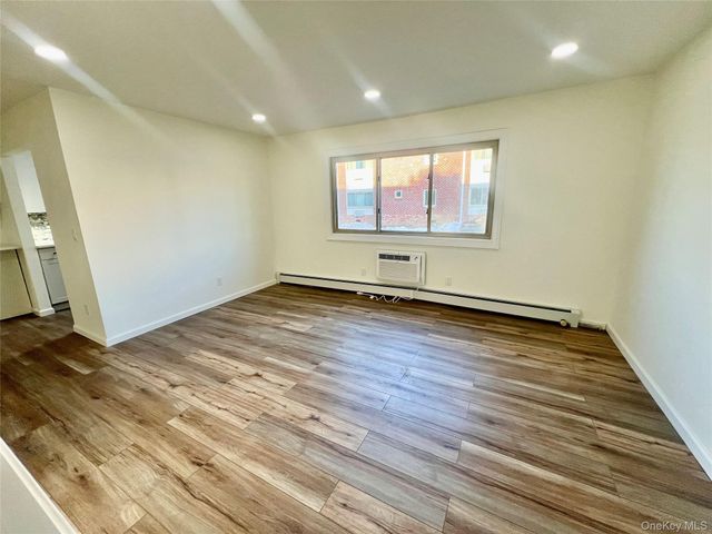 2449I Union Boulevard 34A, Islip, NY 11751