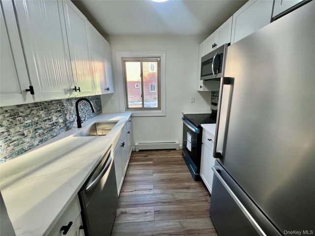 2449I Union Boulevard 34A, Islip, NY 11751