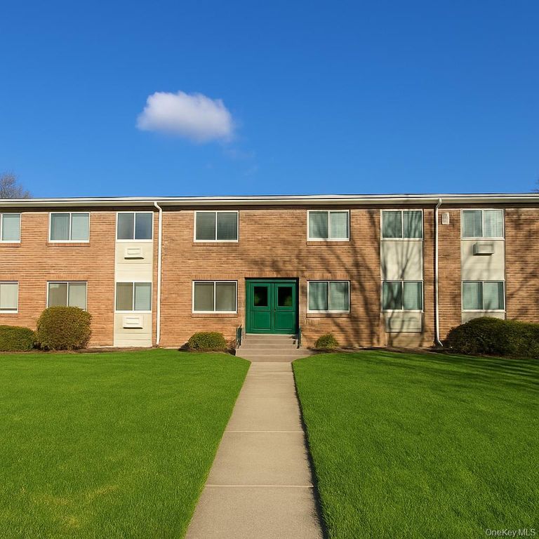 2449I Union Boulevard 34A, Islip, NY 11751