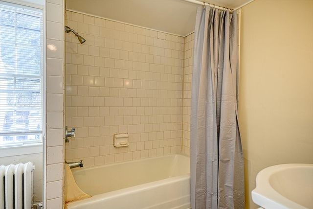 209 Main St B, Medway, MA 02053