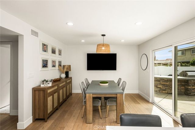 19321 Weymouth, Huntington Beach, CA 92646