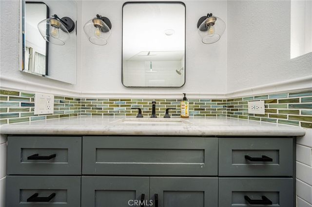 19321 Weymouth, Huntington Beach, CA 92646