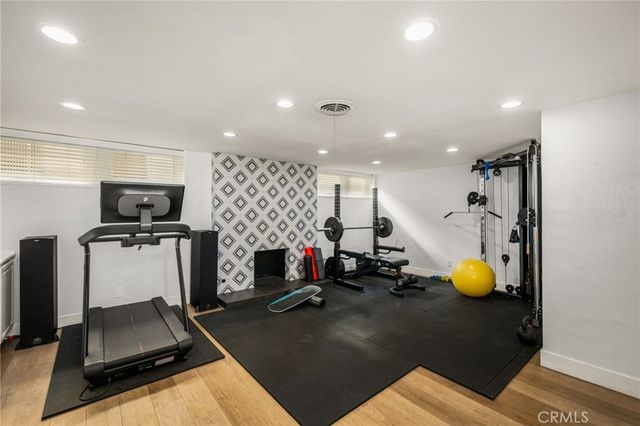 19321 Weymouth, Huntington Beach, CA 92646