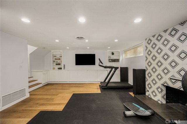 19321 Weymouth, Huntington Beach, CA 92646