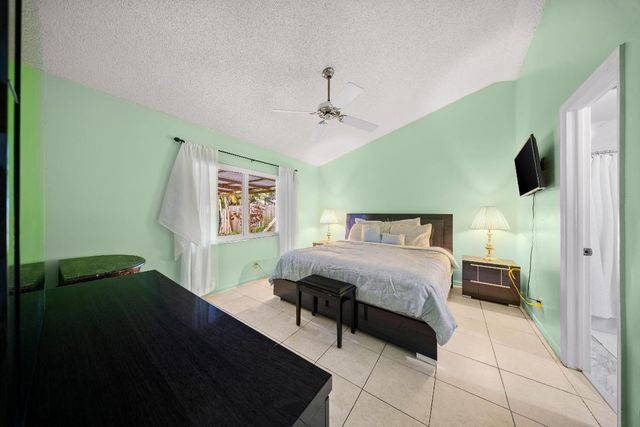 1318 SW 82 Terrace, North Lauderdale, FL 33068