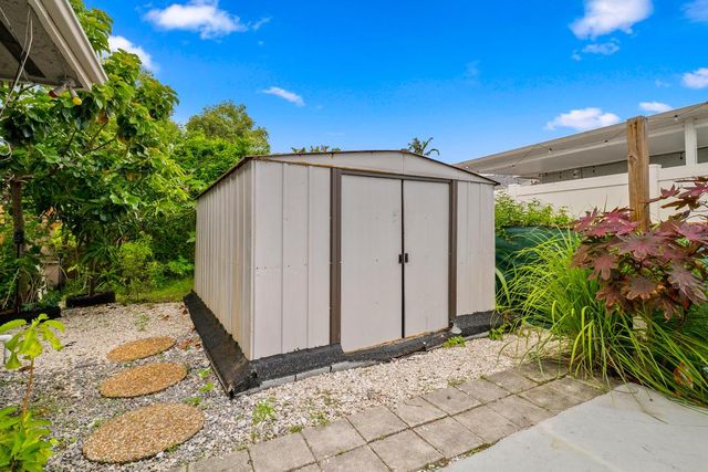 1318 SW 82 Terrace, North Lauderdale, FL 33068