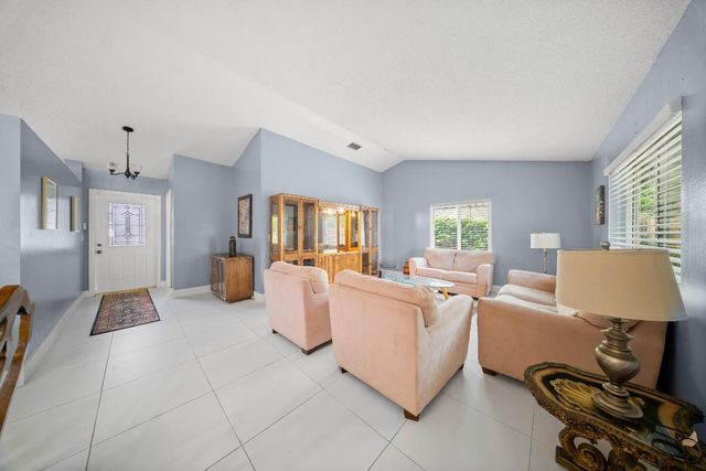 1318 SW 82 Terrace, North Lauderdale, FL 33068