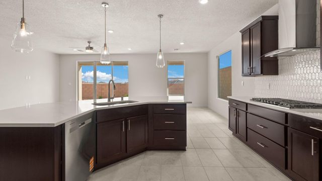 2443 Marble Avenue NE, Rio Rancho, NM 87144