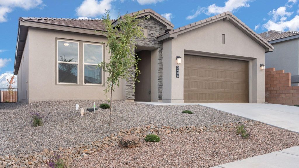 2443 Marble Avenue NE, Rio Rancho, NM 87144