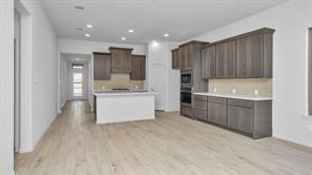 131 Bright Valley Way, Richmond, TX 77406