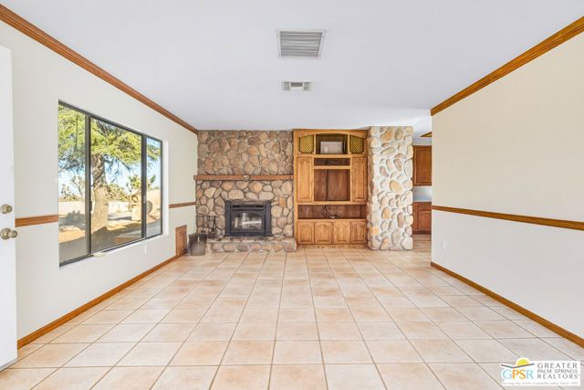 5065 Elata Avenue, Yucca Valley, CA 92284