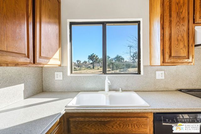 5065 Elata Avenue, Yucca Valley, CA 92284