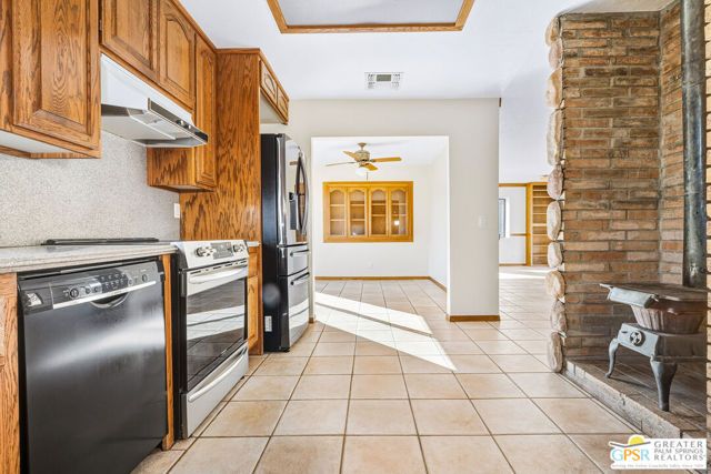 5065 Elata Avenue, Yucca Valley, CA 92284