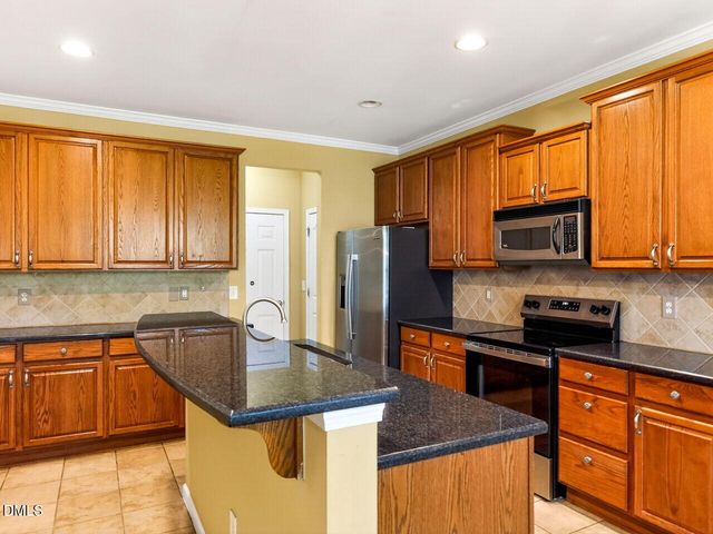 204 Royal Tower Way, Cary, NC 27513