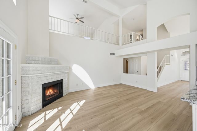 2560 N LINDSAY Road 29, Mesa, AZ 85213