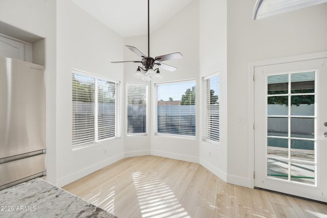 2560 N LINDSAY Road 29, Mesa, AZ 85213