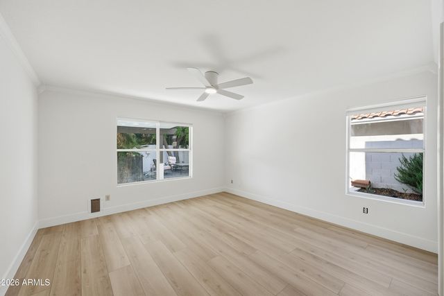 2560 N LINDSAY Road 29, Mesa, AZ 85213