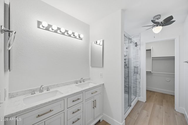 2560 N LINDSAY Road 29, Mesa, AZ 85213