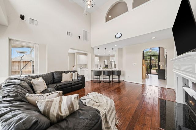 5510 Deerbourne Chase Drive, Sugar Land, TX 77479