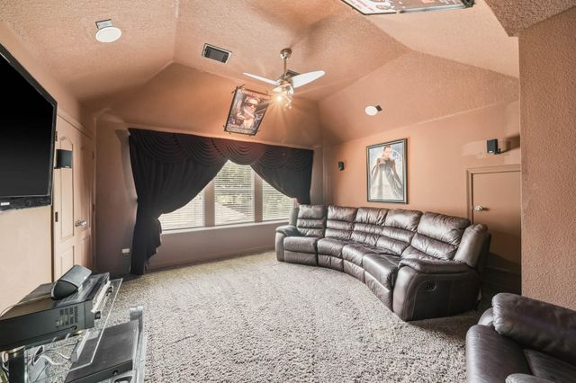 5510 Deerbourne Chase Drive, Sugar Land, TX 77479
