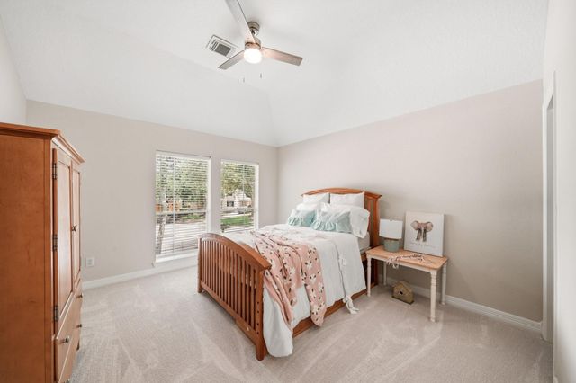 5510 Deerbourne Chase Drive, Sugar Land, TX 77479
