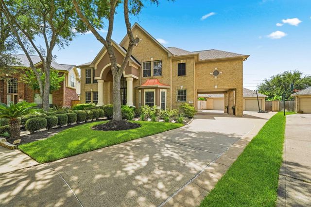 5510 Deerbourne Chase Drive, Sugar Land, TX 77479