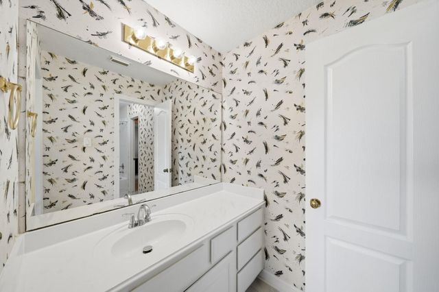 5510 Deerbourne Chase Drive, Sugar Land, TX 77479
