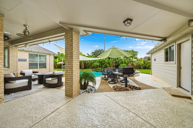 5510 Deerbourne Chase Drive, Sugar Land, TX 77479
