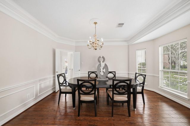 5510 Deerbourne Chase Drive, Sugar Land, TX 77479