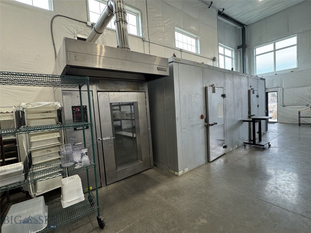 770 Osterman Drive E, Bozeman, MT 59715 photo 3